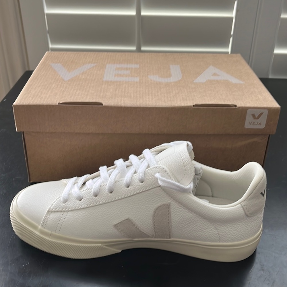 Veja Campo extra white/natural EU 39, US 8.